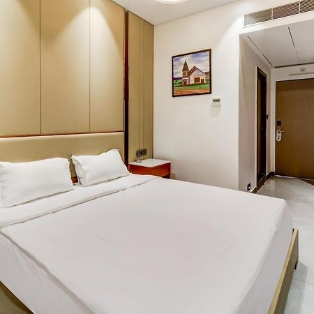 Oyo Townhouse 785 Sree Vinayaka Grand Hotell Anantapur Exteriör bild
