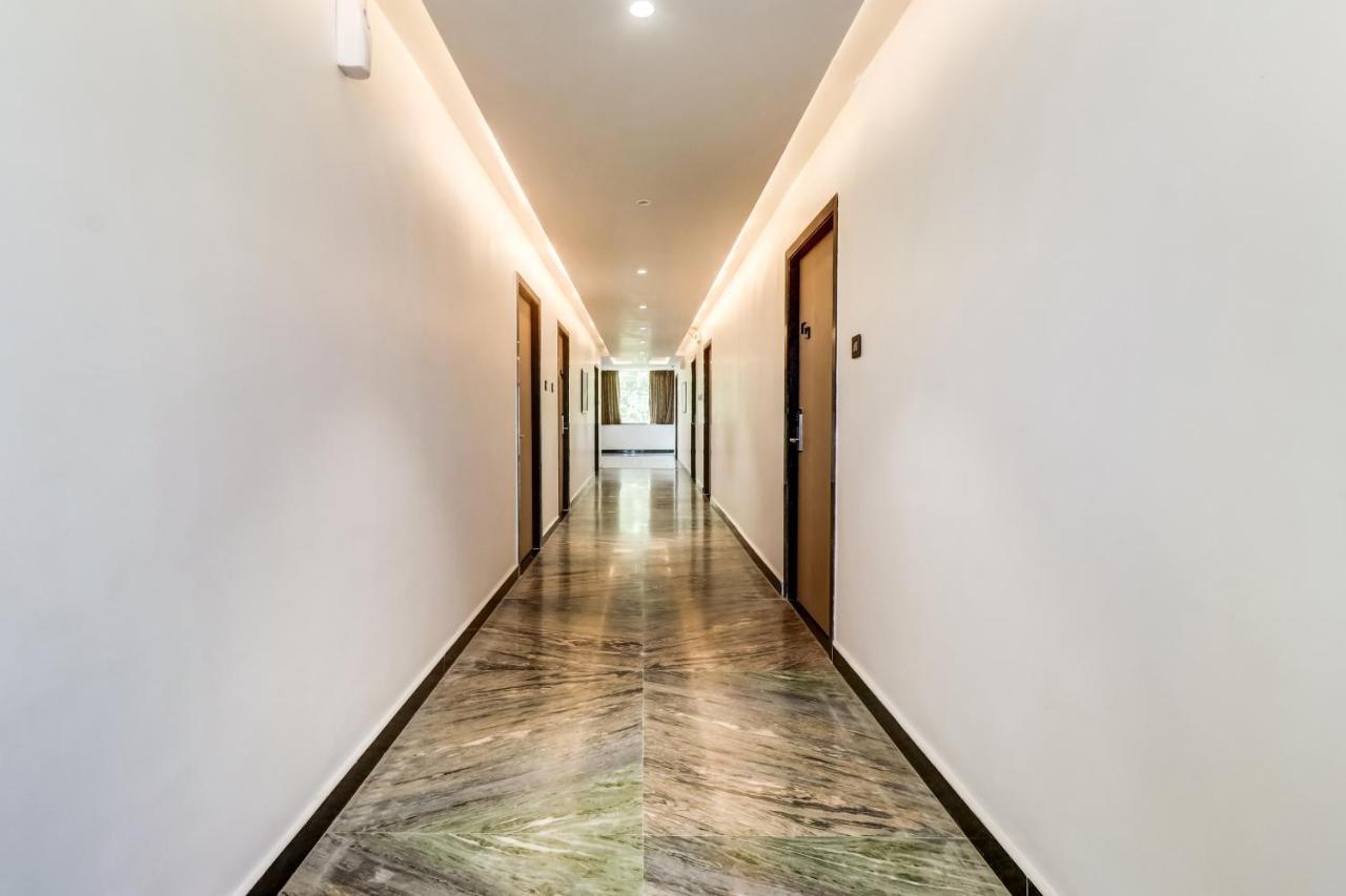 Oyo Townhouse 785 Sree Vinayaka Grand Hotell Anantapur Exteriör bild