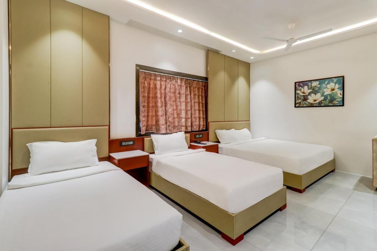 Oyo Townhouse 785 Sree Vinayaka Grand Hotell Anantapur Exteriör bild