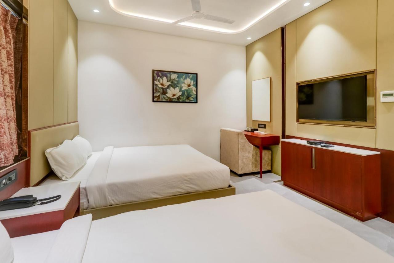 Oyo Townhouse 785 Sree Vinayaka Grand Hotell Anantapur Exteriör bild