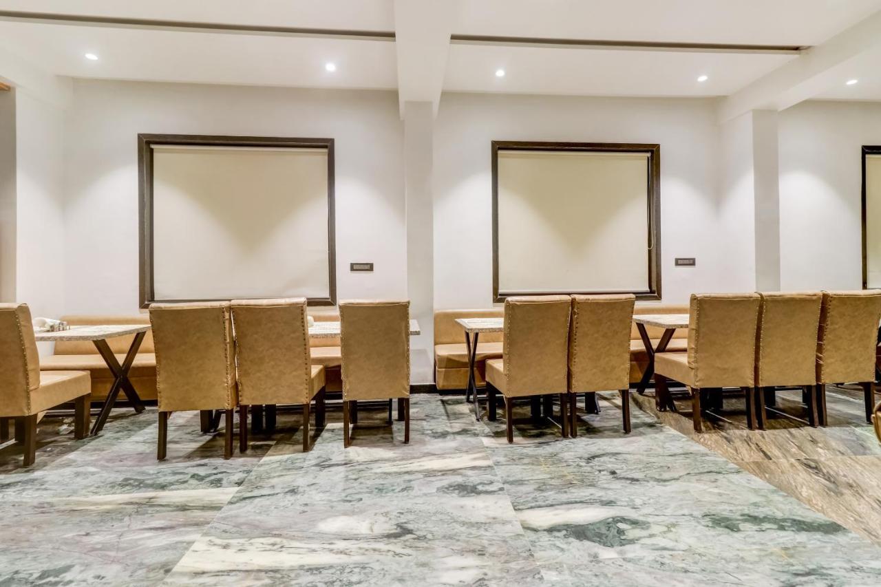 Oyo Townhouse 785 Sree Vinayaka Grand Hotell Anantapur Exteriör bild